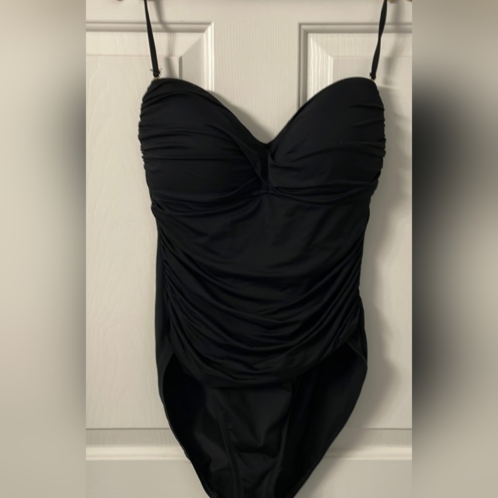 La Blanca one-piece Swim Suit